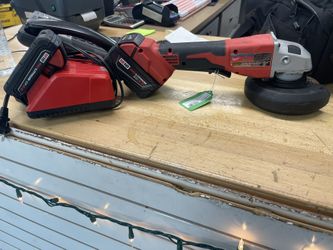 Milwaukee 4-1/2-5 Cut Off Grinder 
