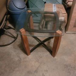 2 End Tables