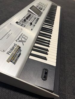 Roland Fantom-X8 88-Key Weighted Workstation Keyboard