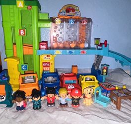 Little people garage set