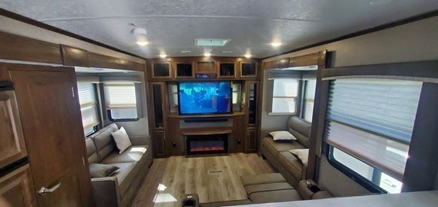 RV Travel Trailer 
