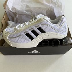 New Men’s adidas Megaride O1 Shoes Size 10 1/2