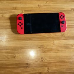 Nintendo Switch Red Bundle 