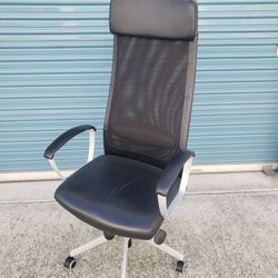 Black Office Chair 