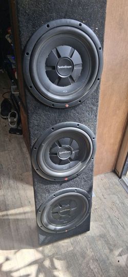 3 12 inch speakers 🔊