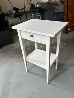 IKEA HEMNES White Nightstand with Drawer