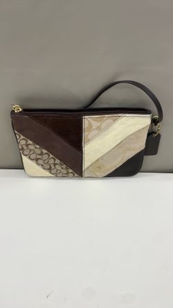Coach patch purse. Item No 653 (Shopgoodwill)