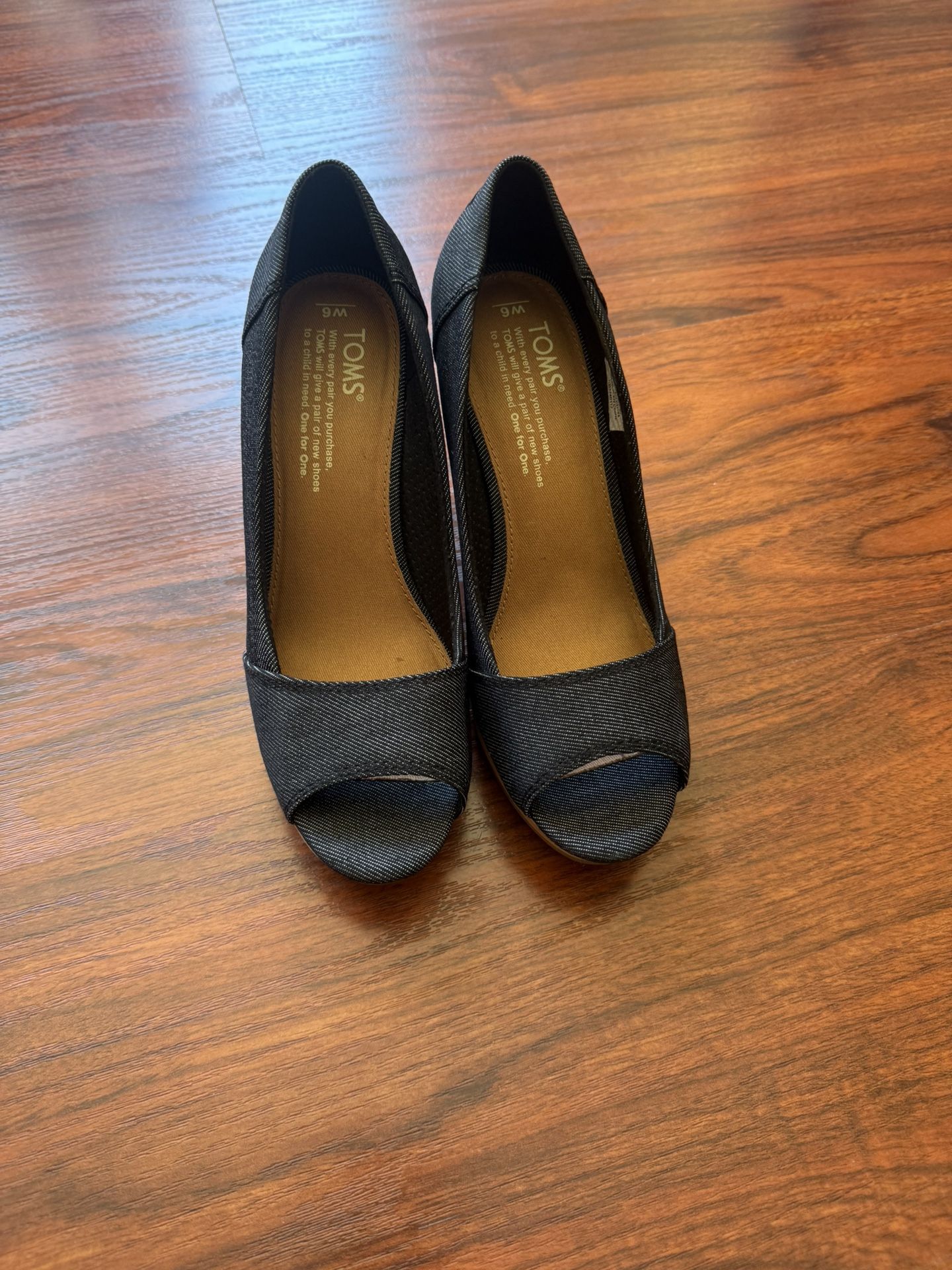 Tom’s Wedge Shoes