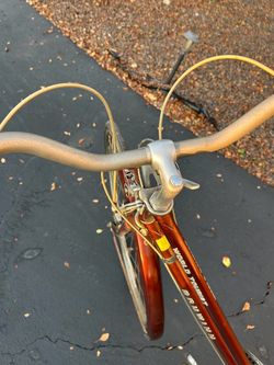 Women’s Schwinn 5 speed Bike