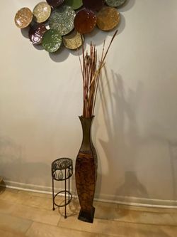 Floor vase