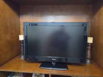 Hisense flat screen 32 TV