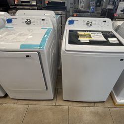 Samsung Top Load Washer And Gas Dryer 