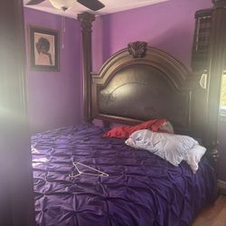 King bed with mattress and dresser 