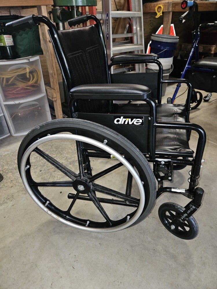 Wheel Chair With Tray