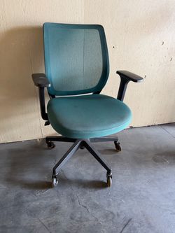 Staples office chair