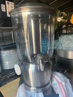 Beverage dispenser