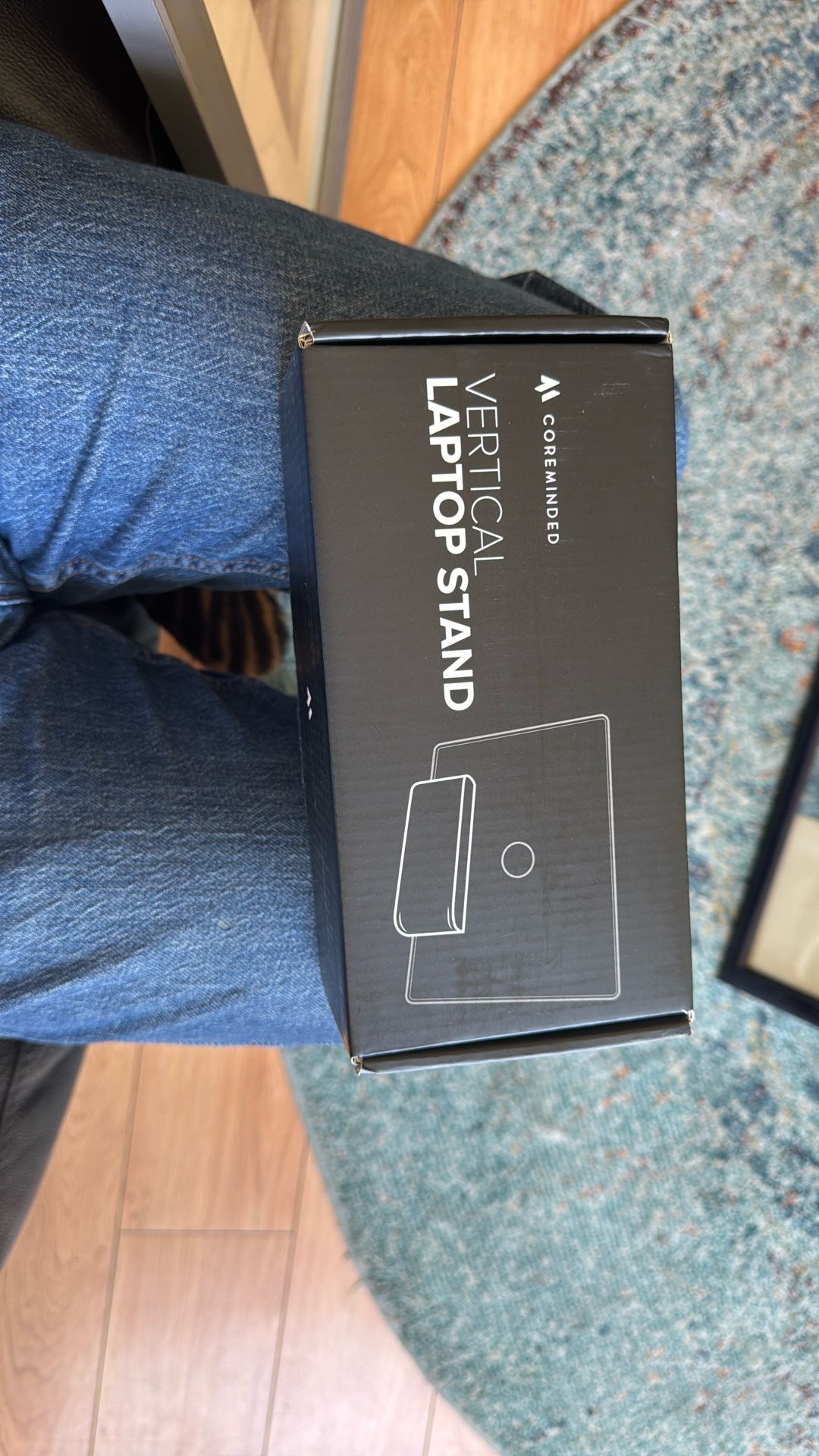 Vertical laptop stand