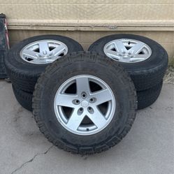 Jeep Wheels And Tires 245/75R16