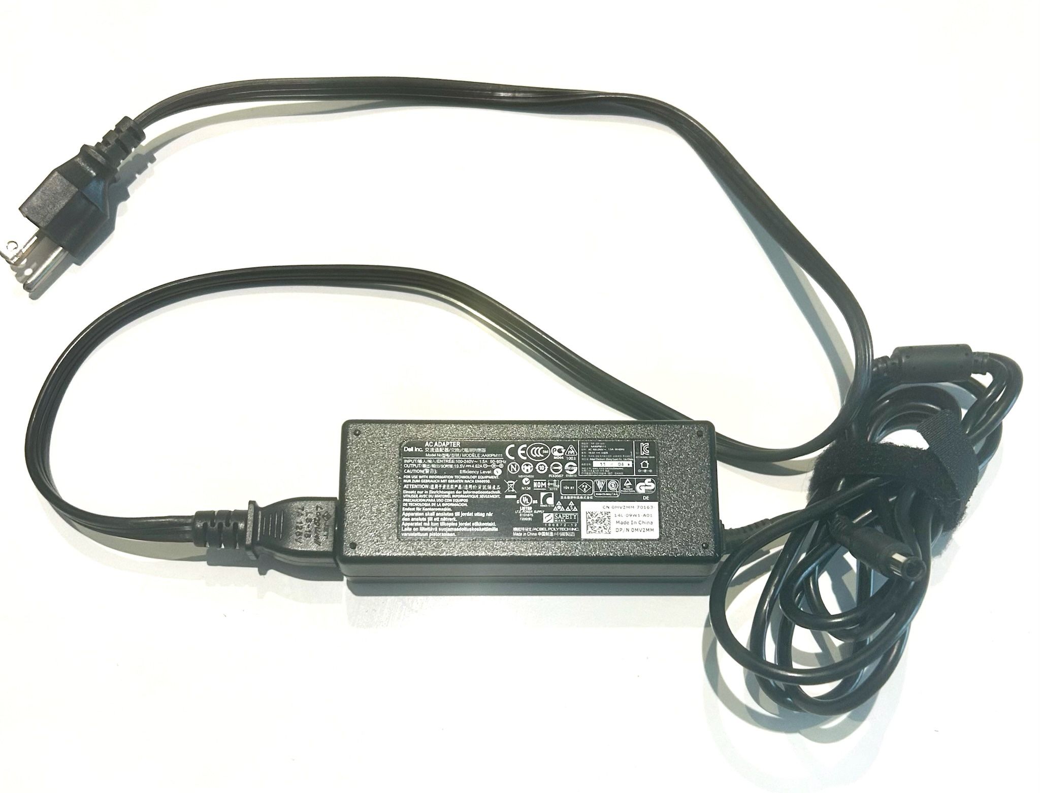DELL AA90PM111 AC power adapter charger Genuine OEM 100-240V~1.5A 50-60HZ Preown