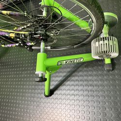 Kinetic Road Machine Fluid Trainer With InRide