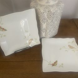 Set of 2 Fine China Plates