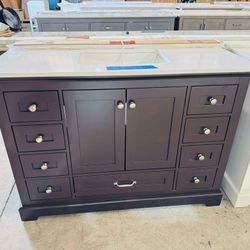 Brand New 48 in. W x 22 in. D Single Sink Bath Vanity in Espresso with Marble Top in White $649  