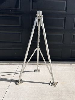 5th Wheel Tripod Stabilizer