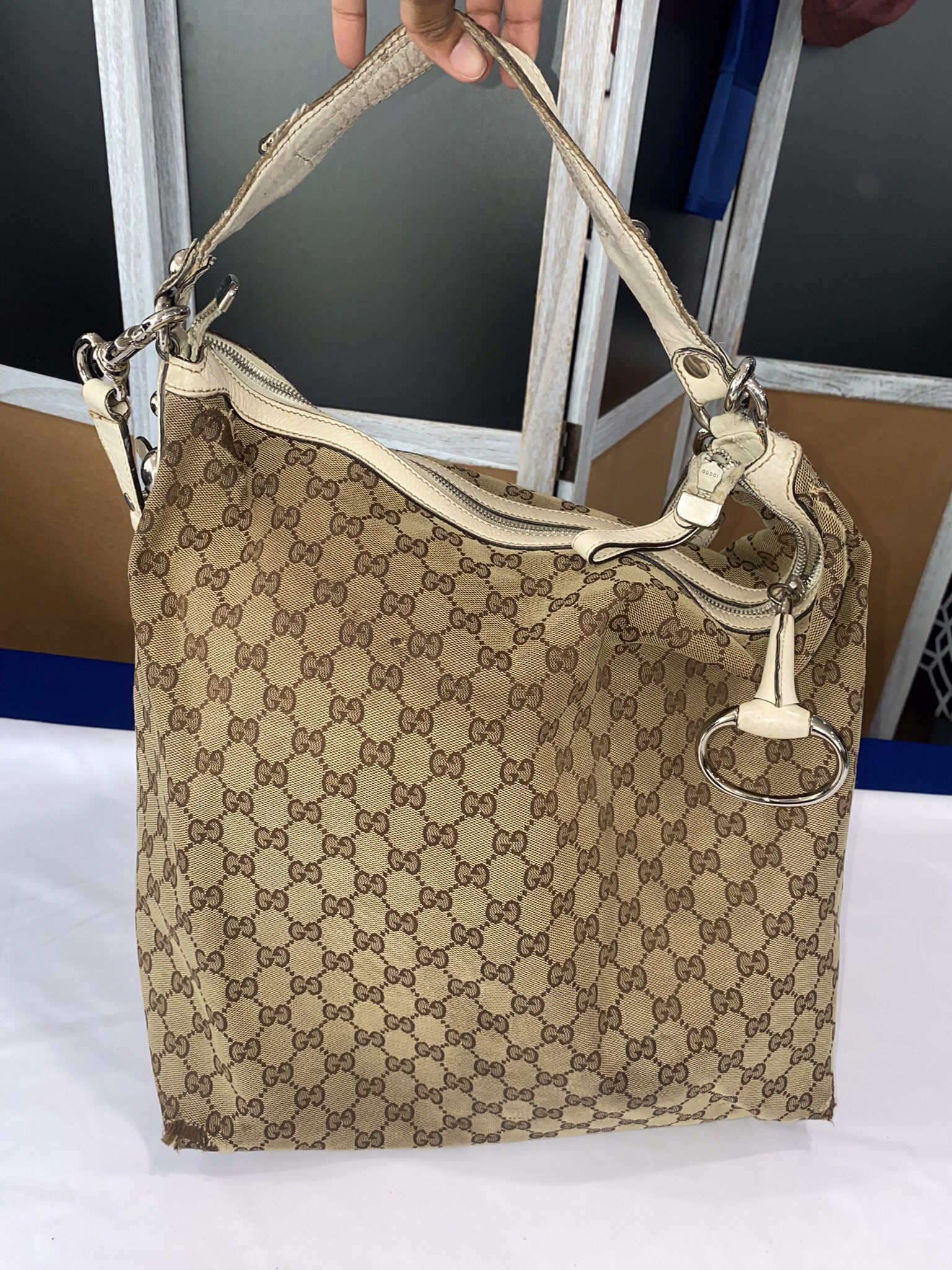 AUTHENTIC GUCCI Hobo bag 