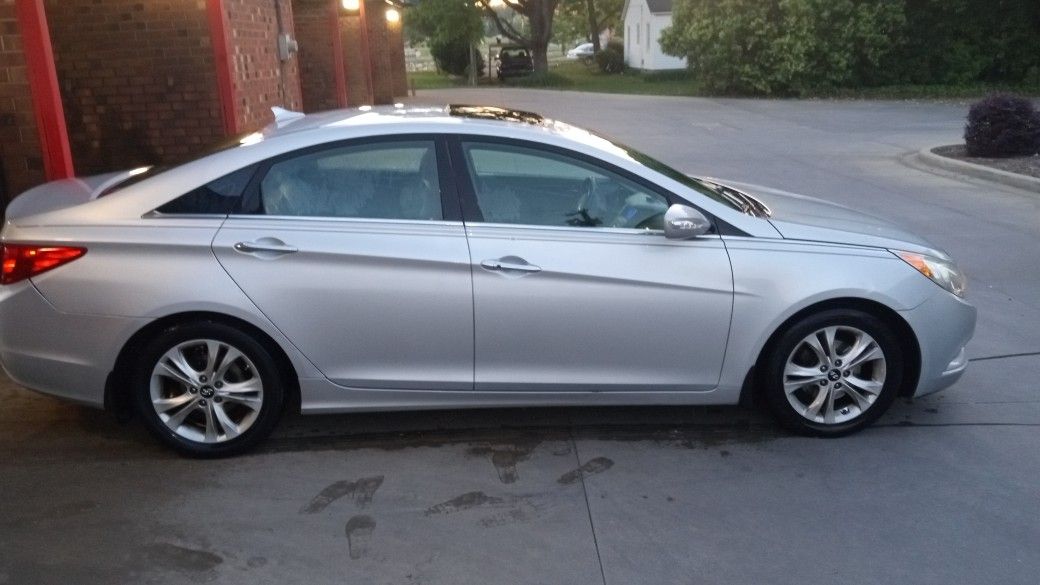 2011 Hyundai Sonata Limited