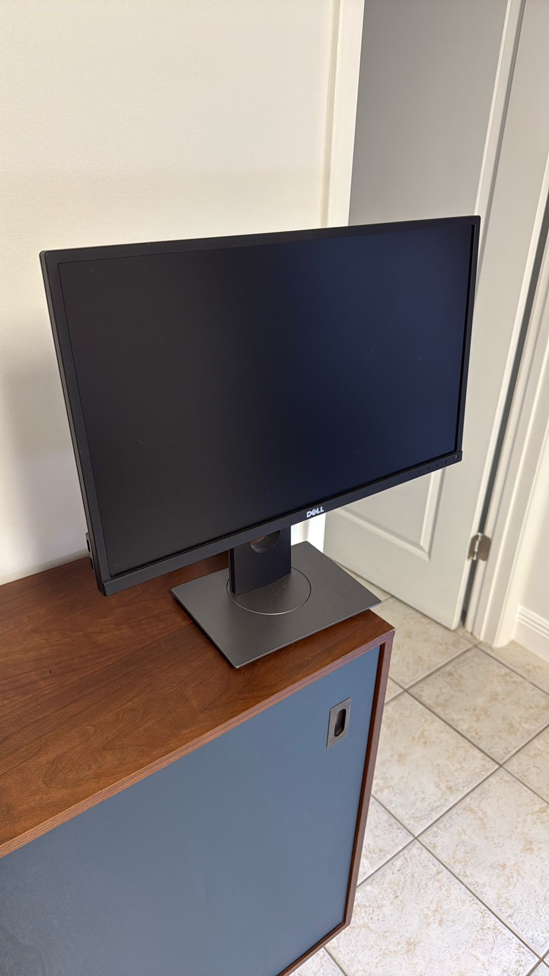 Dell Monitor E2016HV