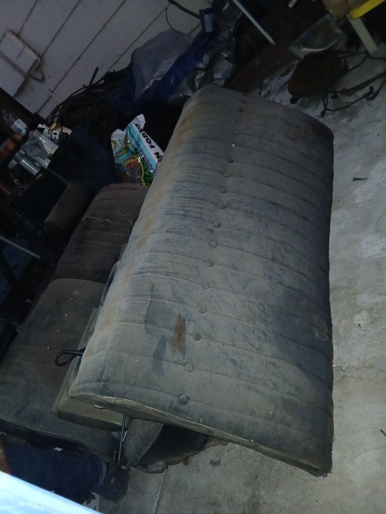 70-72 Chevelle Monte Carlo Cutlass Skylark A Body GM Rear Seat