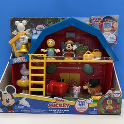 Disney Junior Mickey Barnyard Fun Playset