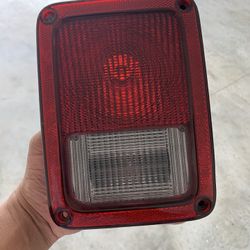 Stock Jeep Lights (2017)