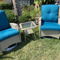 Brand New Patio Bistro Set Swivel
