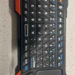 Potable Keyboard Bluetooth 