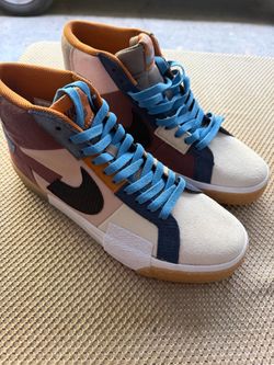 NIKE SB BLAZER