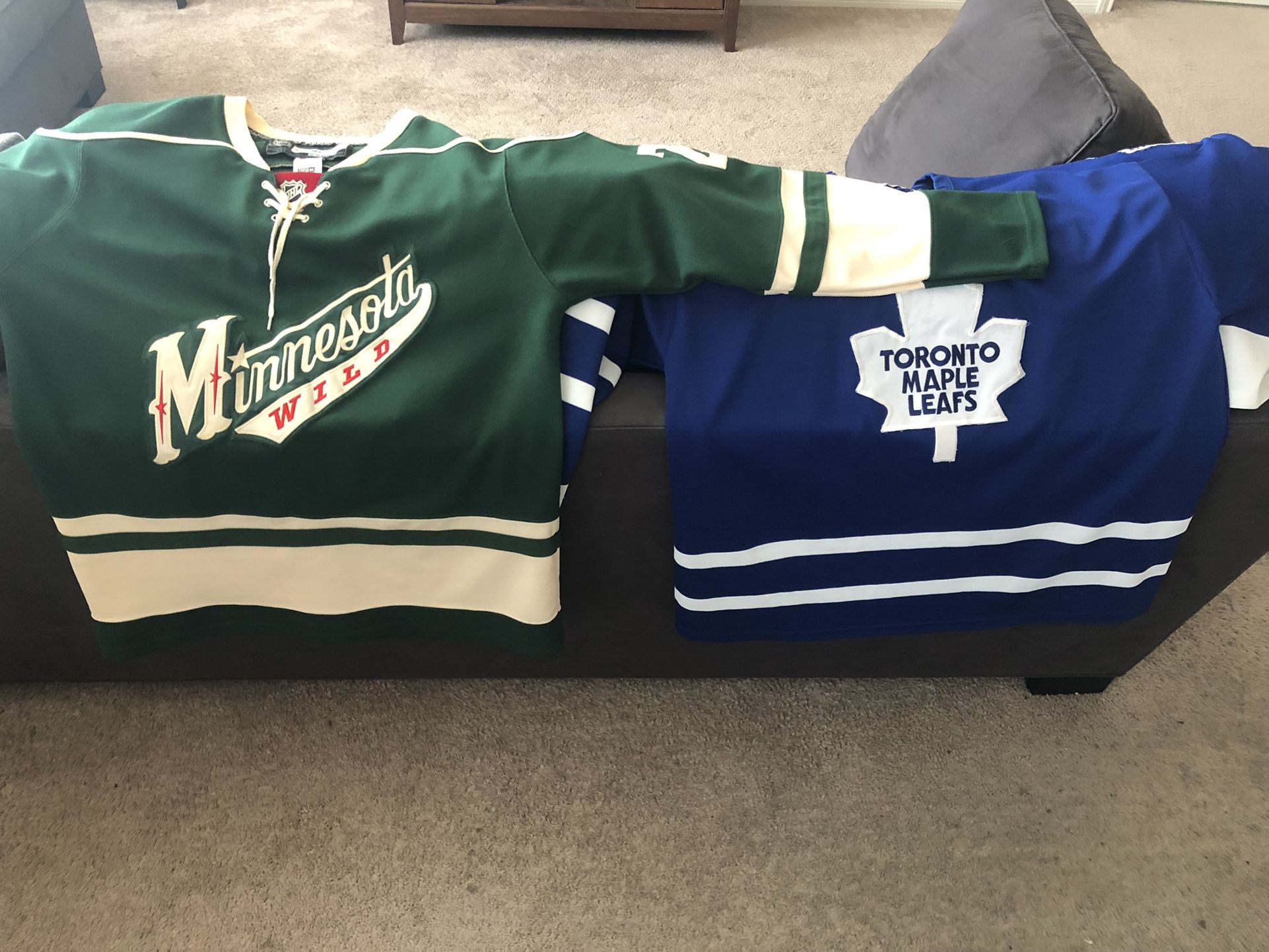 CCM Hockey Jersey Bundle Sz XL