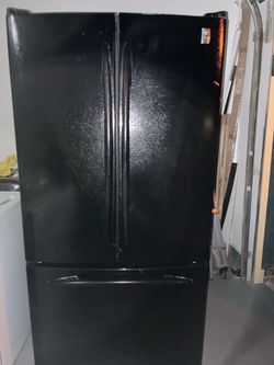 GE REFRIGERATOR