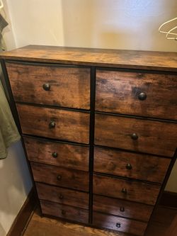 Dresser