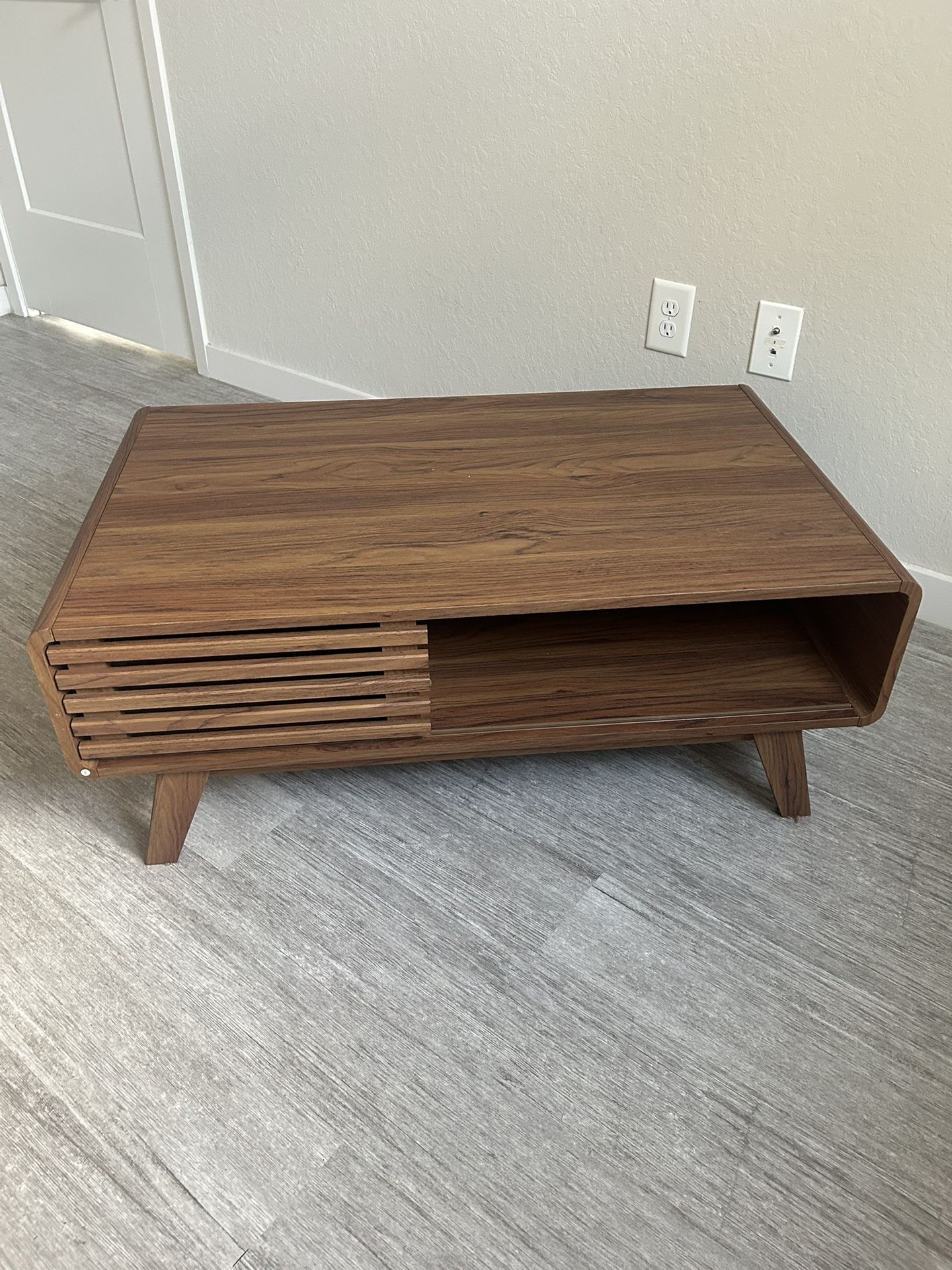 Modern Wood Table – Great Condition! ($85 OBO)