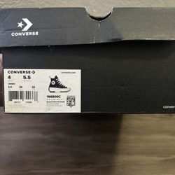 Converse Shoe Mens Size 4