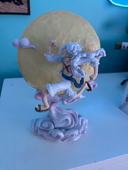 One Piece Luffy Gear 5 Figure with Moon Base