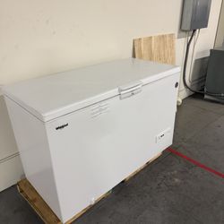 Whirlpool 16 cu. ft. Manual Defrost Residential Convertible Freezer in White