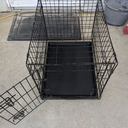 Small Pet Crate ( 24" X 20" X 17" )