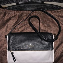 Kate Spade Fold Over Crossbody Leather Bag (black/gray)