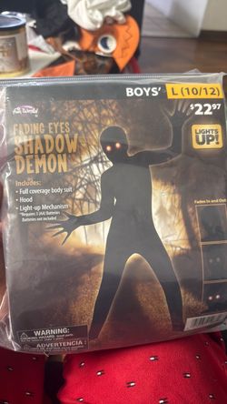 Feeding eyes, shadow demon