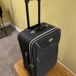 2 Suite Cases