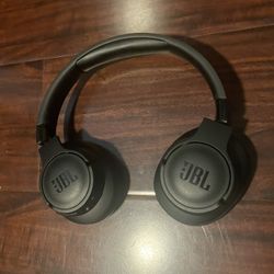 JBL Tune 720BT