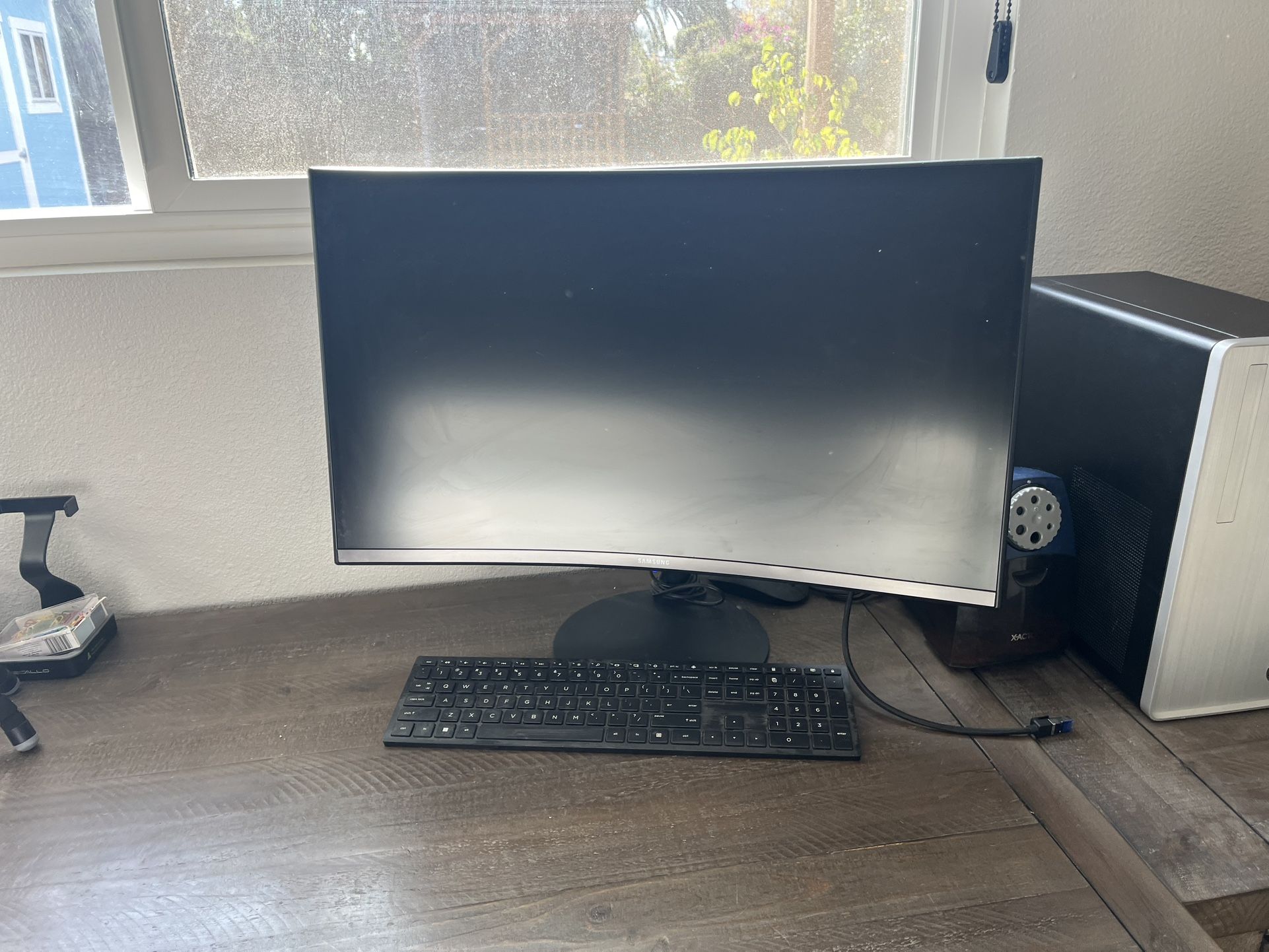 Samsung 27” S39C series Curved Monitor