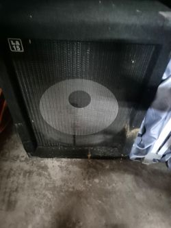 LA15 15-Inch Speaker Cabinet bass amp